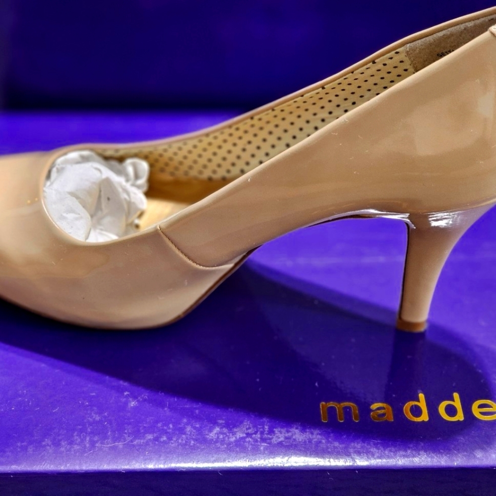 Used ONCE Madden Girl Women’s Getta Pumps